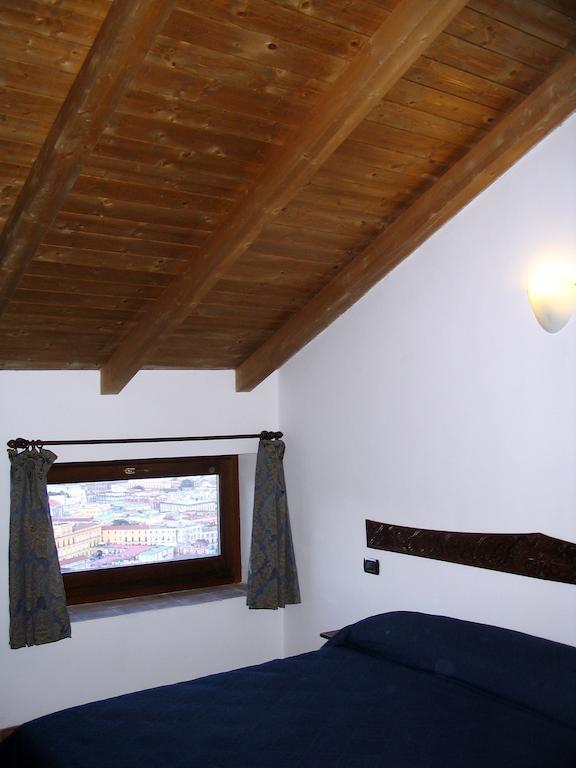 Guest House Pedamentina ナポリ 部屋 写真